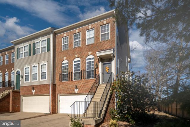 8593 WYNGATE MANOR CT, Alexandria, VA 22309