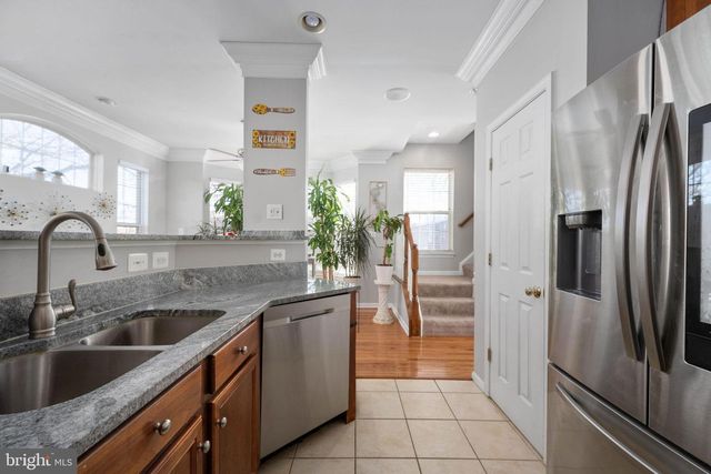 8593 WYNGATE MANOR CT, Alexandria, VA 22309