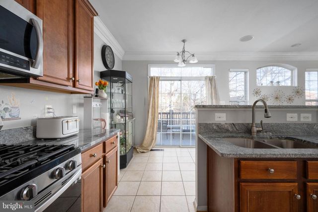 8593 WYNGATE MANOR CT, Alexandria, VA 22309