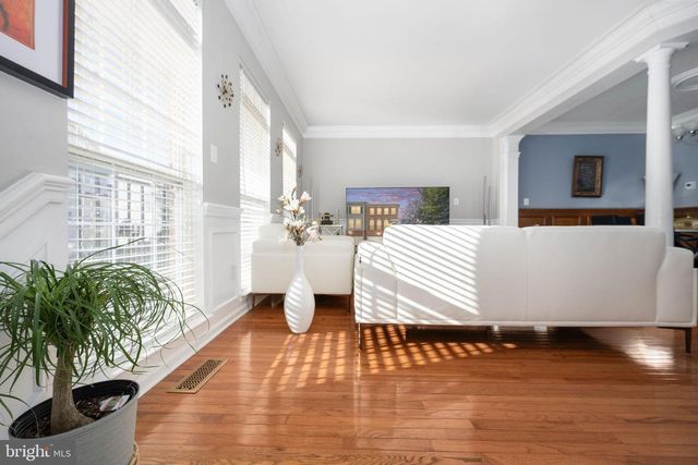 8593 WYNGATE MANOR CT, Alexandria, VA 22309