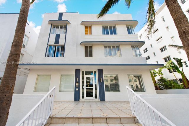 3710 Collins Avenue N-305, Miami Beach, FL 33140