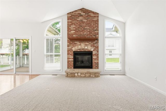 299 Glasgow Drive, St Charles, MO 63301
