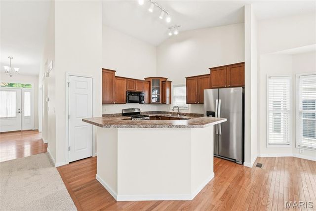 299 Glasgow Drive, St Charles, MO 63301