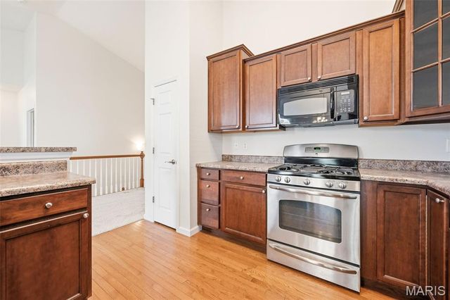 299 Glasgow Drive, St Charles, MO 63301
