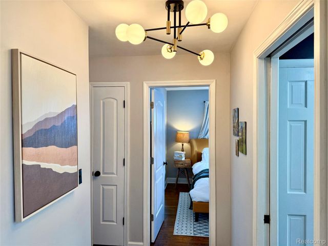 6333 Harriet Drive, Waterford Charter Township, MI 48327