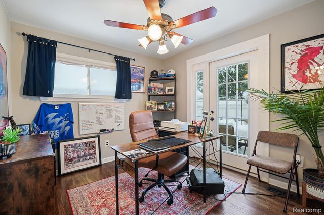 6333 Harriet Drive, Waterford Charter Township, MI 48327