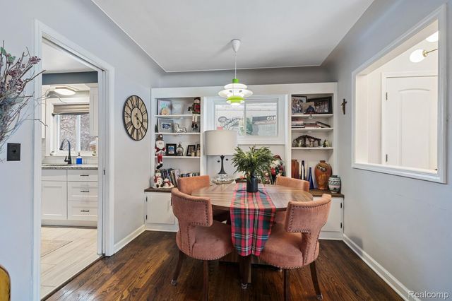 6333 Harriet Drive, Waterford Charter Township, MI 48327