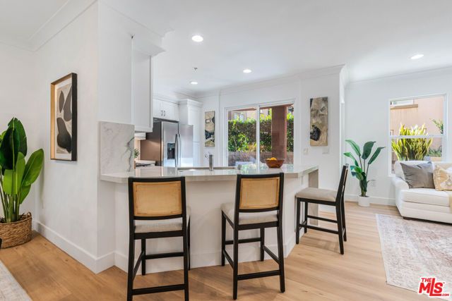 6020 Seabluff Drive 114, Los Angeles, CA 90094