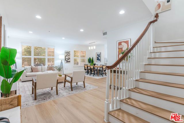 6020 Seabluff Drive 114, Los Angeles, CA 90094