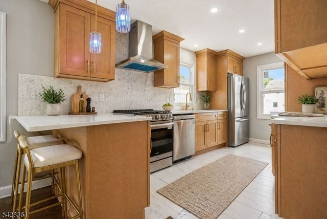2031 Pleasant Pkwy, Union Twp., NJ 07083