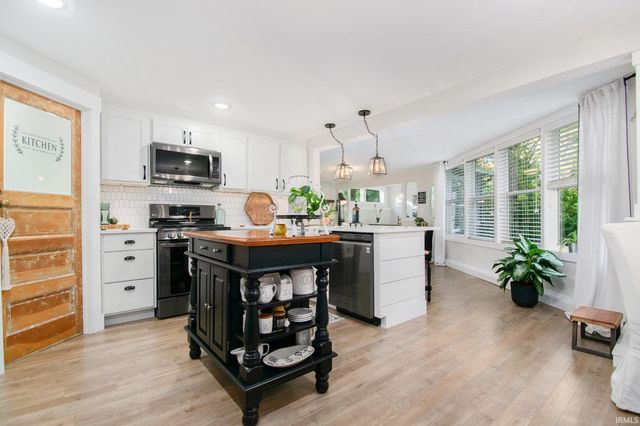 3424 E Bristol Street, Elkhart, IN 46514