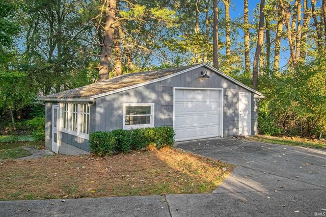 3424 E Bristol Street, Elkhart, IN 46514