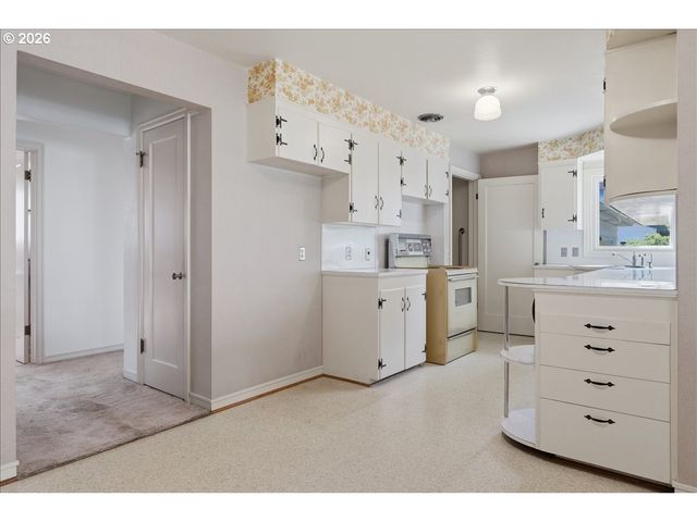 3517 GRANT St, Vancouver, WA 98660