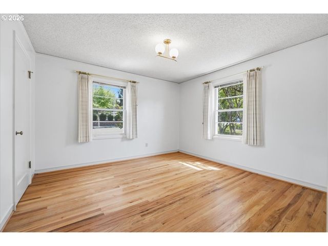 3517 GRANT St, Vancouver, WA 98660