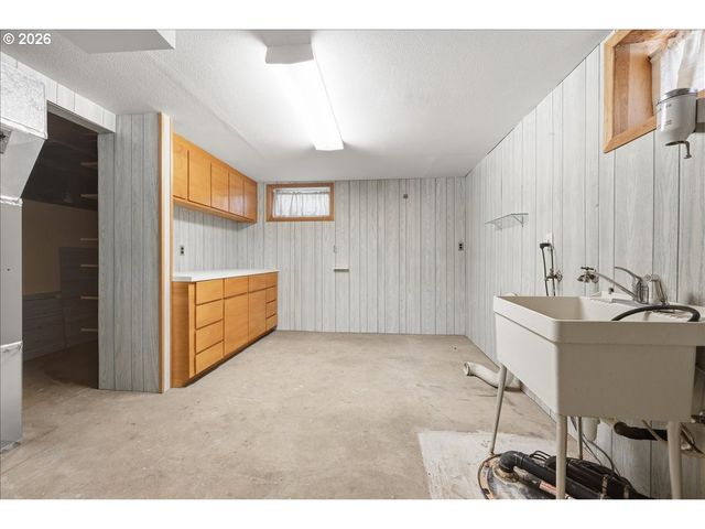 3517 GRANT St, Vancouver, WA 98660