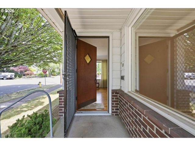 3517 GRANT St, Vancouver, WA 98660