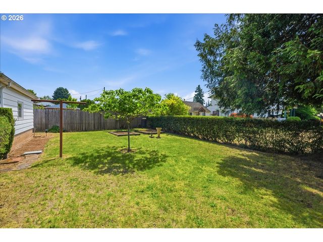 3517 GRANT St, Vancouver, WA 98660