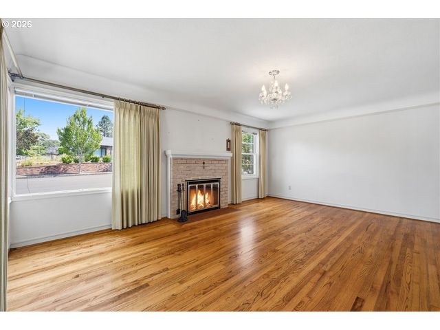 3517 GRANT St, Vancouver, WA 98660