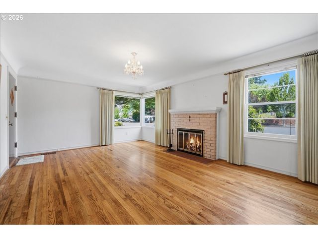 3517 GRANT St, Vancouver, WA 98660