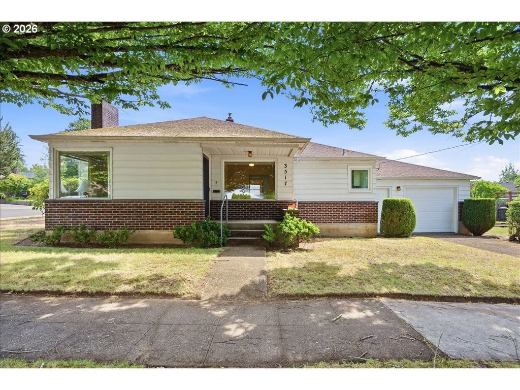 3517 GRANT St, Vancouver, WA 98660