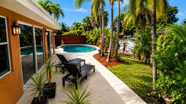 2041 SW 23RD Avenue, Fort Lauderdale, FL 33312
