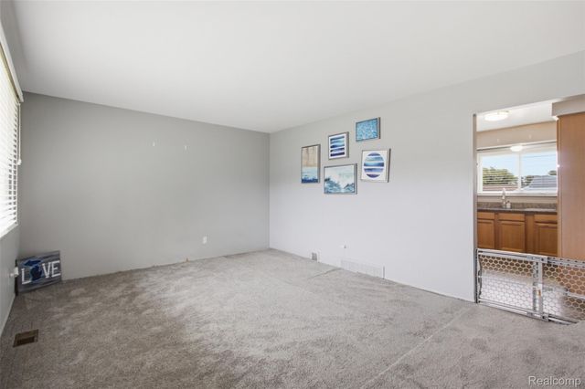 23707 Thornton Street, Clinton Charter Township, MI 48035