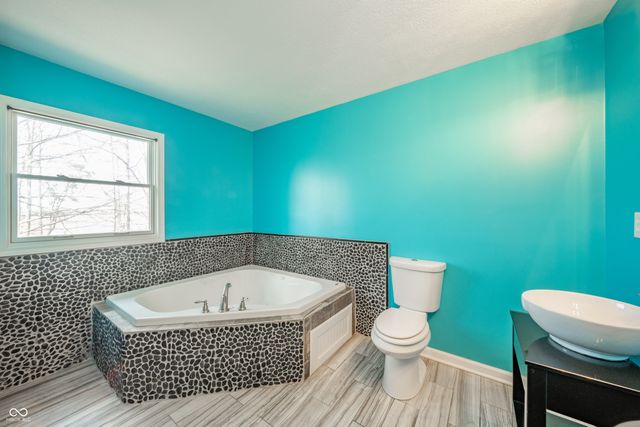 4888 W 550 S, Pendleton, IN 46064