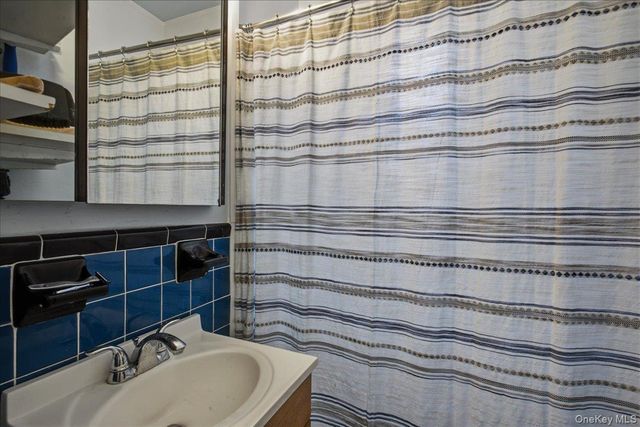 279 N Broadway 8R, Yonkers, NY 10701