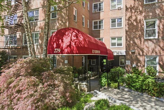 279 N Broadway 8R, Yonkers, NY 10701