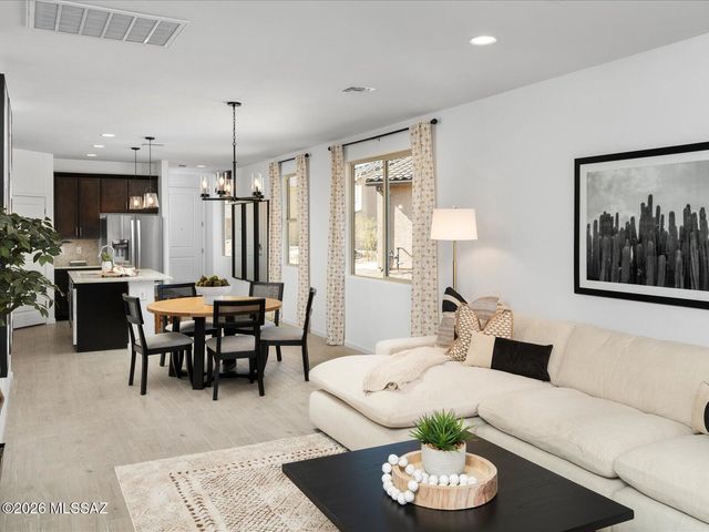 6829 W Sweetshade Lane, Tucson, AZ 85757