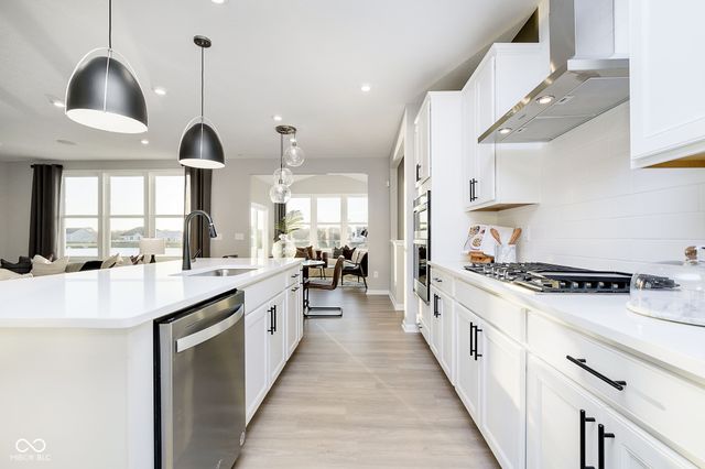 562 Corbin Way, Avon, IN 46123