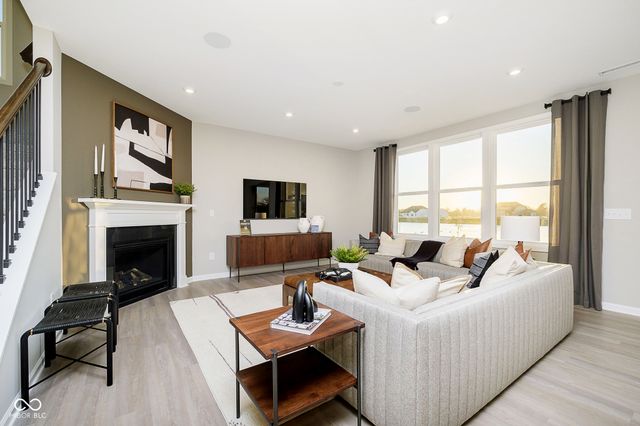 562 Corbin Way, Avon, IN 46123