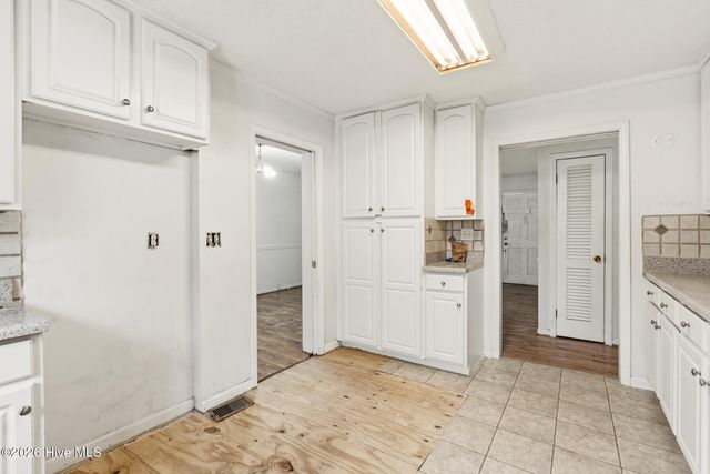 1200 Oak Avenue, Hamlet, NC 28345