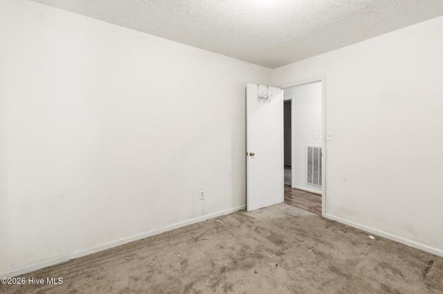 1200 Oak Avenue, Hamlet, NC 28345