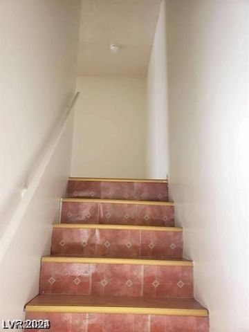 3435 Villa Knolls South Drive, Las Vegas, NV 89120