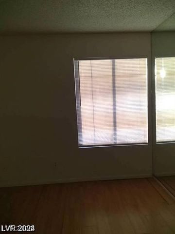 3435 Villa Knolls South Drive, Las Vegas, NV 89120