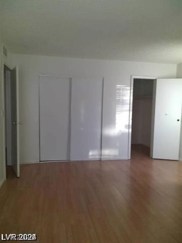 3435 Villa Knolls South Drive, Las Vegas, NV 89120