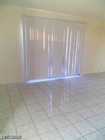 3435 Villa Knolls South Drive, Las Vegas, NV 89120