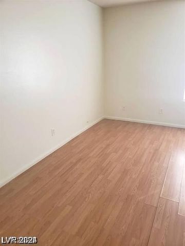 3435 Villa Knolls South Drive, Las Vegas, NV 89120