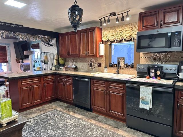 2717 Tupelo Street, Lake Charles, LA 70601