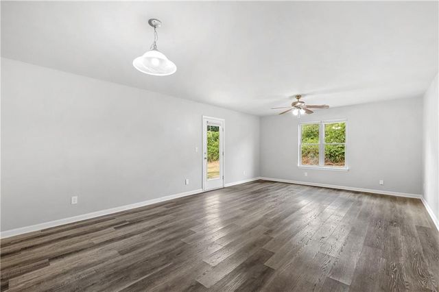 123 w lexington Ave, Griffin, GA 30223