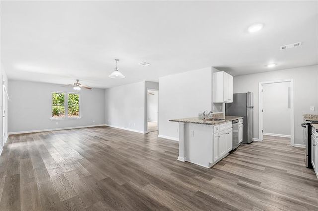 123 w lexington Ave, Griffin, GA 30223