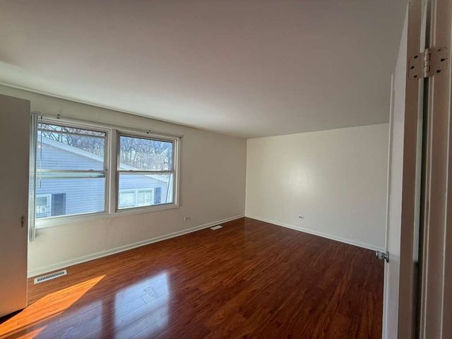 1945 Hancock Drive 1945, Hoffman Estates, IL 60169