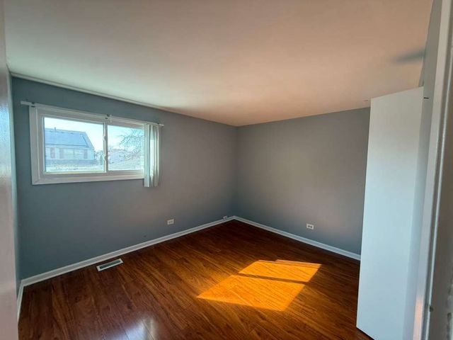 1945 Hancock Drive 1945, Hoffman Estates, IL 60169