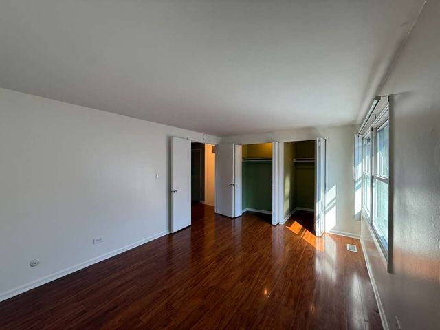 1945 Hancock Drive 1945, Hoffman Estates, IL 60169