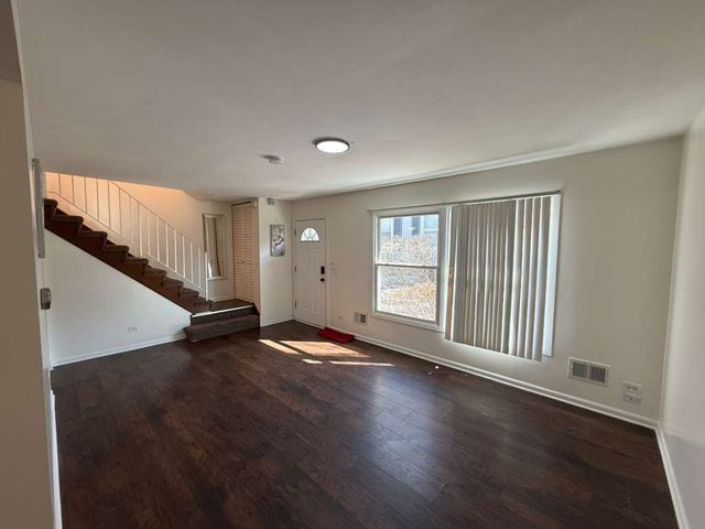 1945 Hancock Drive 1945, Hoffman Estates, IL 60169