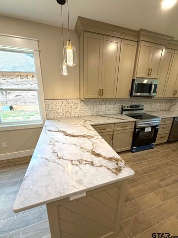 18503 Enchanted Woods, Flint, TX 75762