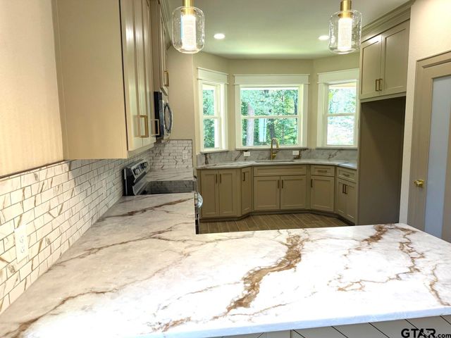18503 Enchanted Woods, Flint, TX 75762