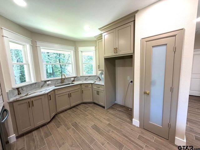 18503 Enchanted Woods, Flint, TX 75762