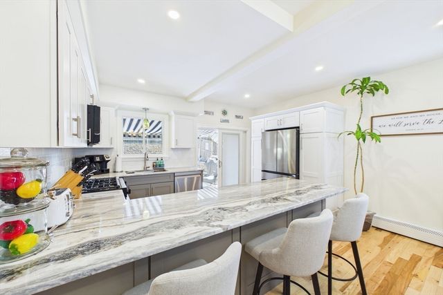 87 Stowe St, Fall River, MA 02720